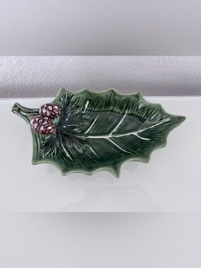 Maxcera Evergreen Pine Cones & Leaf 9” Serving Dish Handcrafted Ceramic Xmas